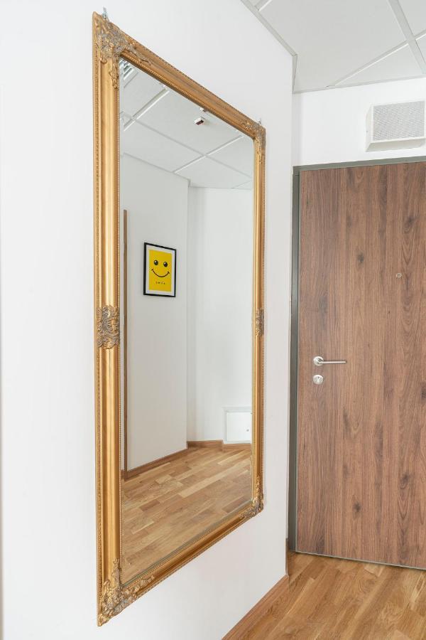 Wola Tower Apartment *